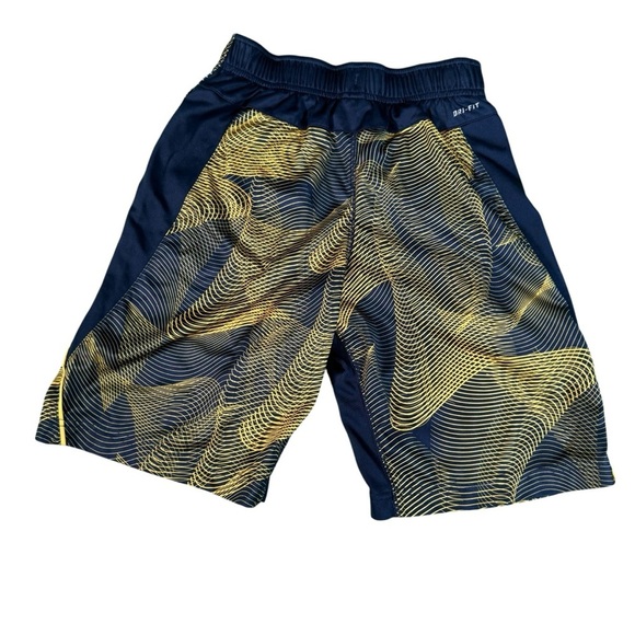 Nike Gym Shorts Geometric Dri Fit Performance Athletic With Pockets Boys Medium - Picture 9 of 12